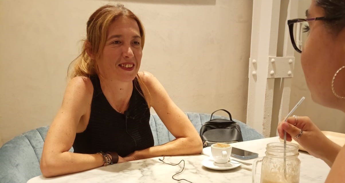 ENTREVISTA | Victoria Vílchez: «La magia es leer, crear una historia y hacer que el lector la viva»