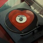 Recycled J vuelve a sonar con ‘150 canciones’ y anuncia su nuevo disco