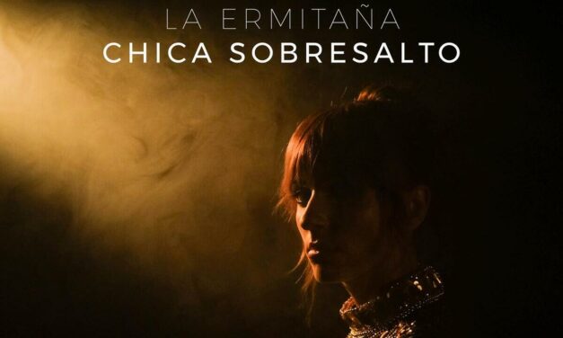 Chica Sobresalto pone el broche a su nuevo EP con ‘La ermitaña’, el retal que completa su particular ‘Oráculo’