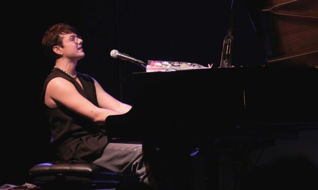Flavio protagoniza una noche mágica junto a su piano de cola en la sala Galileo Galilei de Madrid