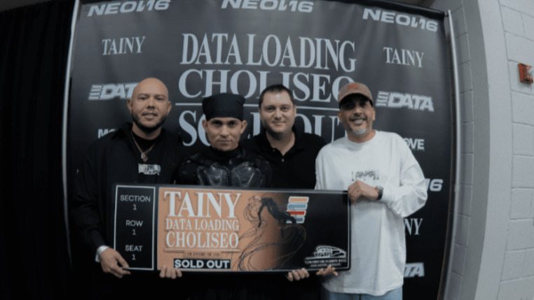 Tainy hace historia en Puerto Rico con ‘Data Loading’